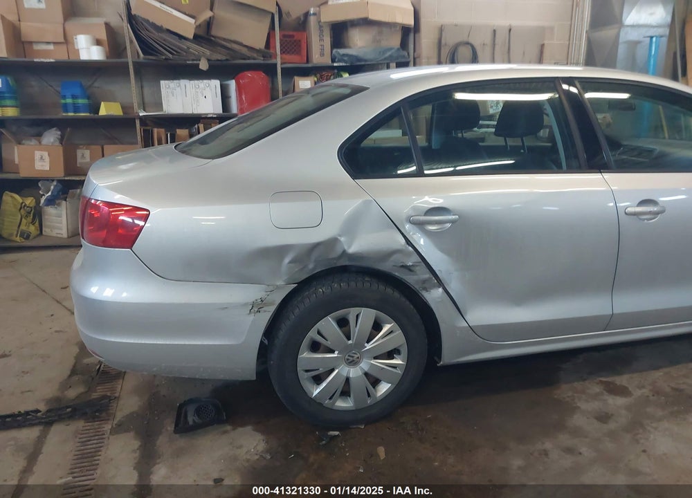 2012 VOLKSWAGEN JETTA 2.5L SE VIN: 3VWDX7AJ2CM301008
