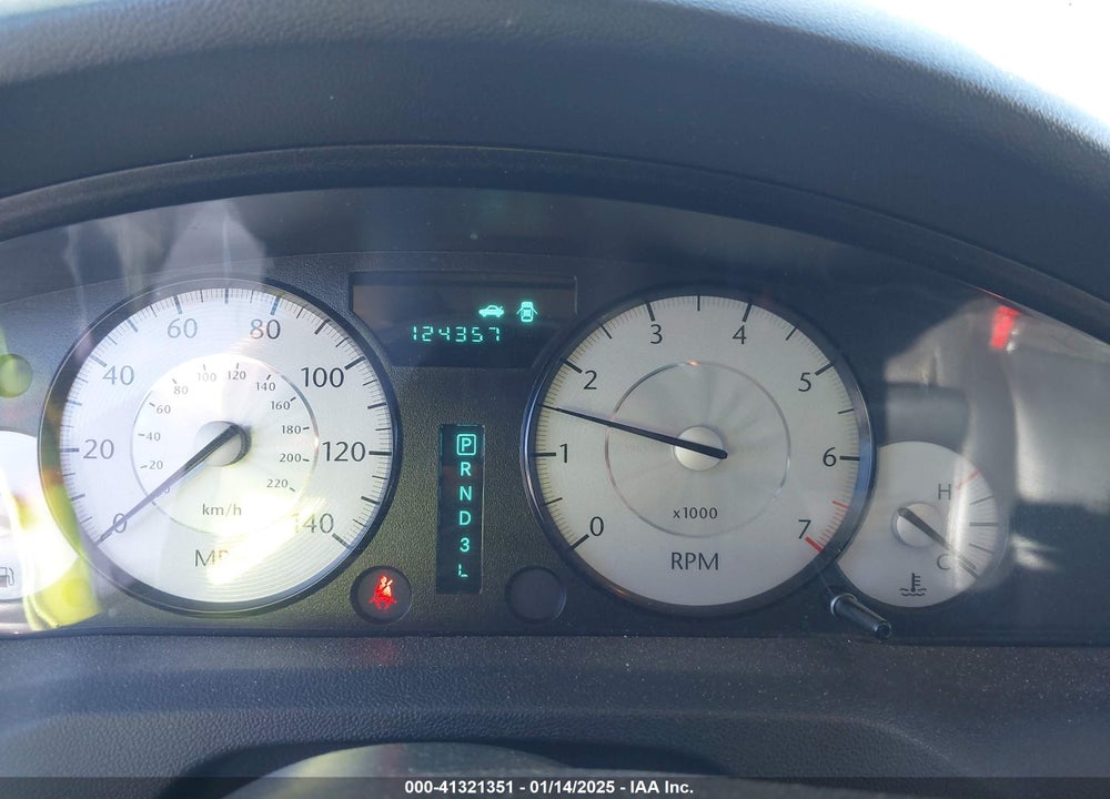 2008 CHRYSLER 300 VIN: 2C3KA53G38H255863