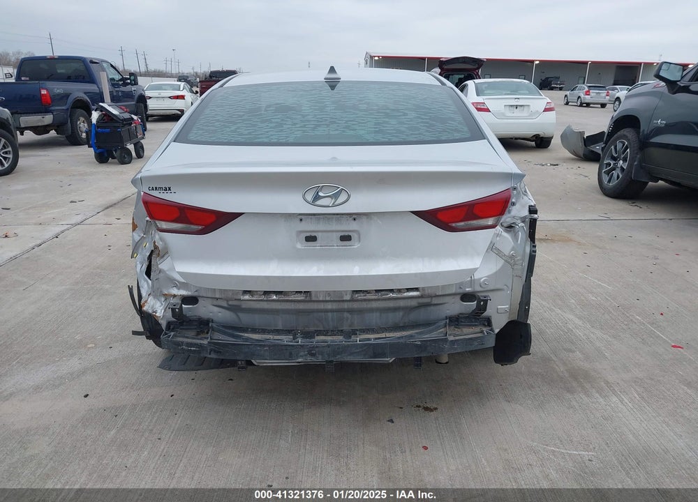 2017 HYUNDAI ELANTRA VIN: KMHD74LF9HU325816