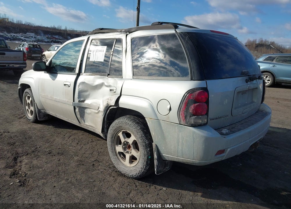 2008 CHEVROLET TRAILBLAZER LT VIN: 1GNDT13S582149054