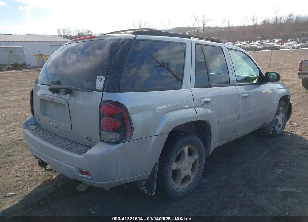 2008 CHEVROLET TRAILBLAZER LT VIN: 1GNDT13S582149054