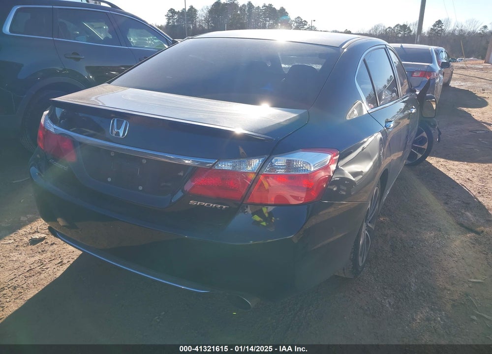 2013 HONDA ACCORD VIN: 1HGCR2F58DA207707