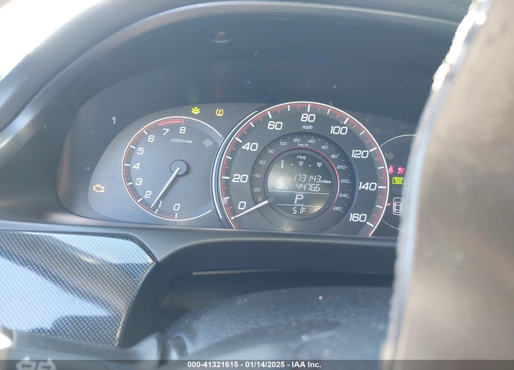 2013 HONDA ACCORD VIN: 1HGCR2F58DA207707