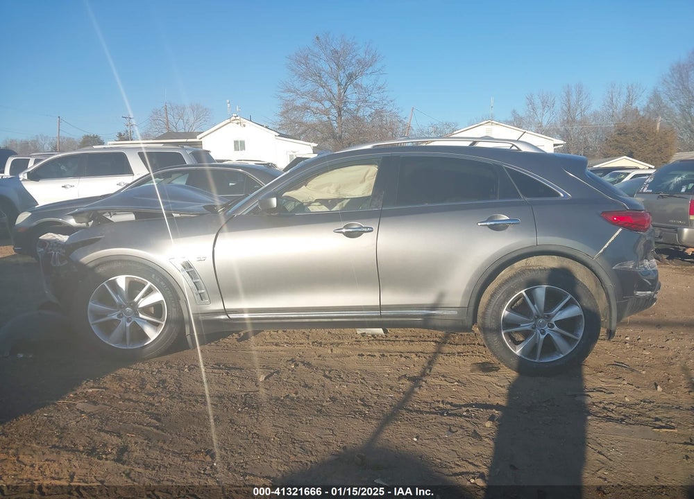 2015 INFINITI QX70 VIN: JN8CS1MWXFM480470