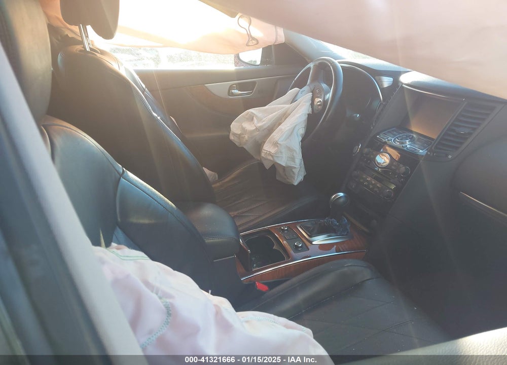2015 INFINITI QX70 VIN: JN8CS1MWXFM480470