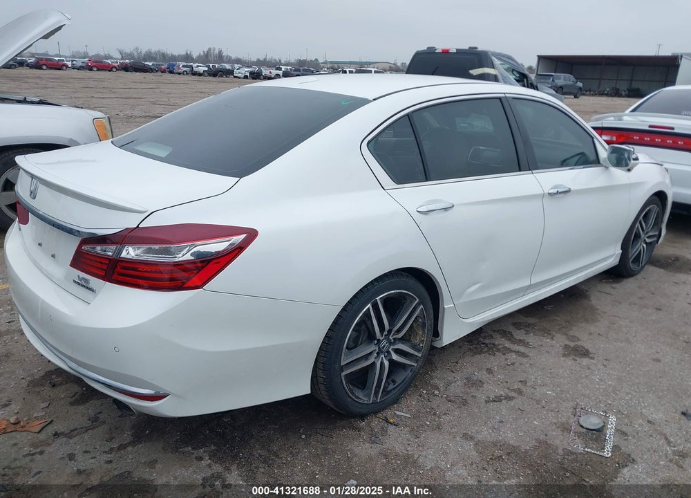 2017 HONDA ACCORD VIN: 1HGCR3F95HA043282