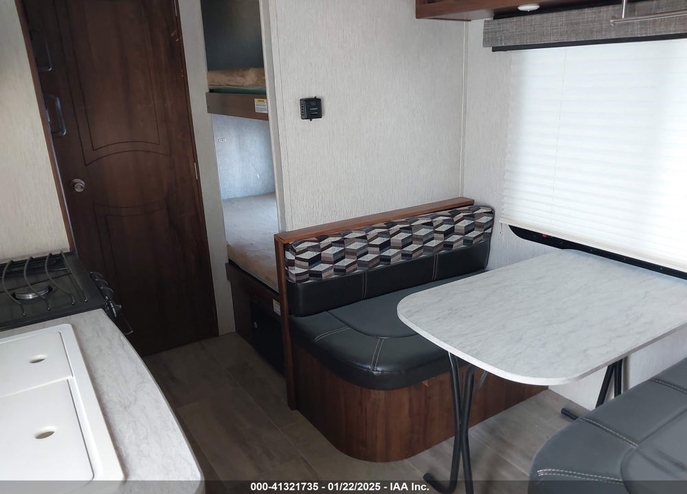 2018 HEARTLAND MALLARD VIN: 5SFNB221XJE376823