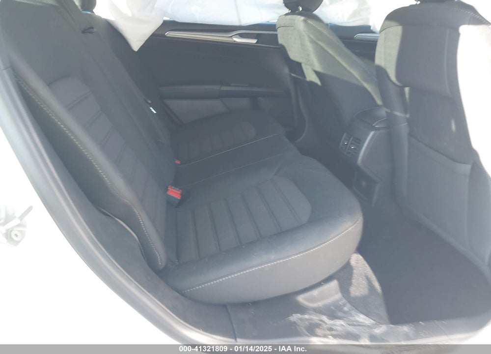 2020 FORD FUSION SE VIN: 3FA6P0HD5LR256433