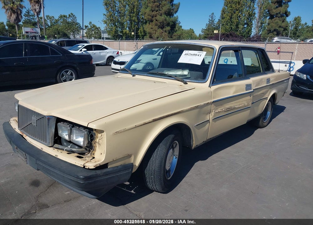 1984 VOLVO 244 VIN: YV1AX8840E1045991