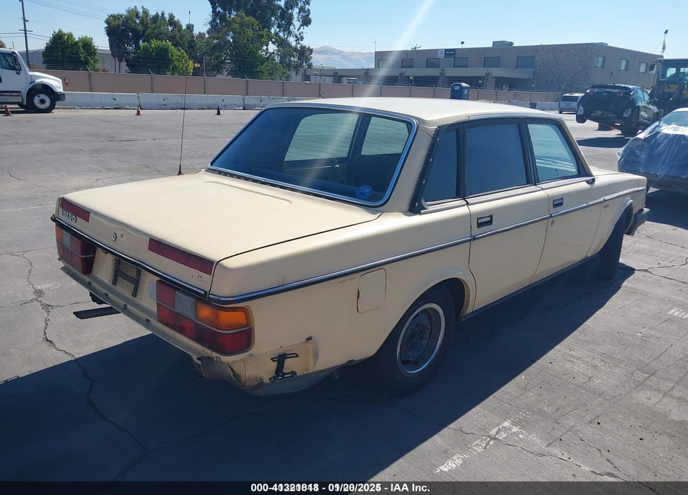 1984 VOLVO 244 VIN: YV1AX8840E1045991