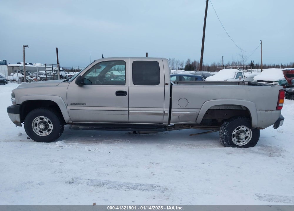 2002 CHEVROLET SILVERADO 2500HD LT VIN: 1GCHK29U22E119558