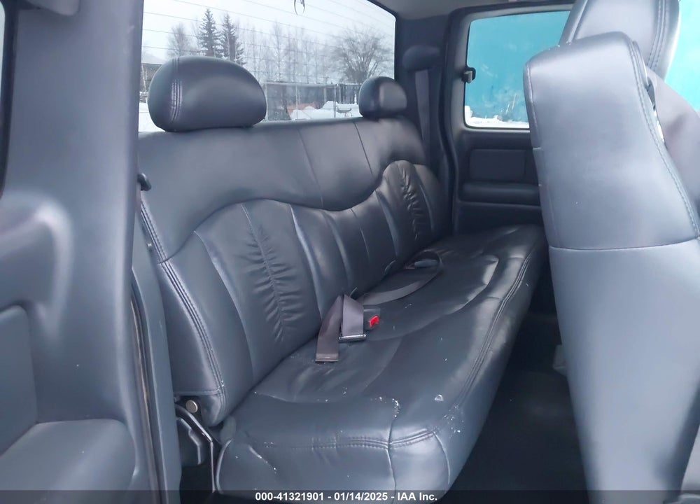 2002 CHEVROLET SILVERADO 2500HD LT VIN: 1GCHK29U22E119558