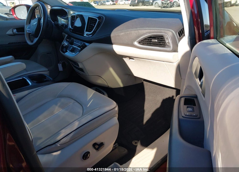 2018 CHRYSLER PACIFICA HYBRID LIMITED VIN: 2C4RC1N71JR230115