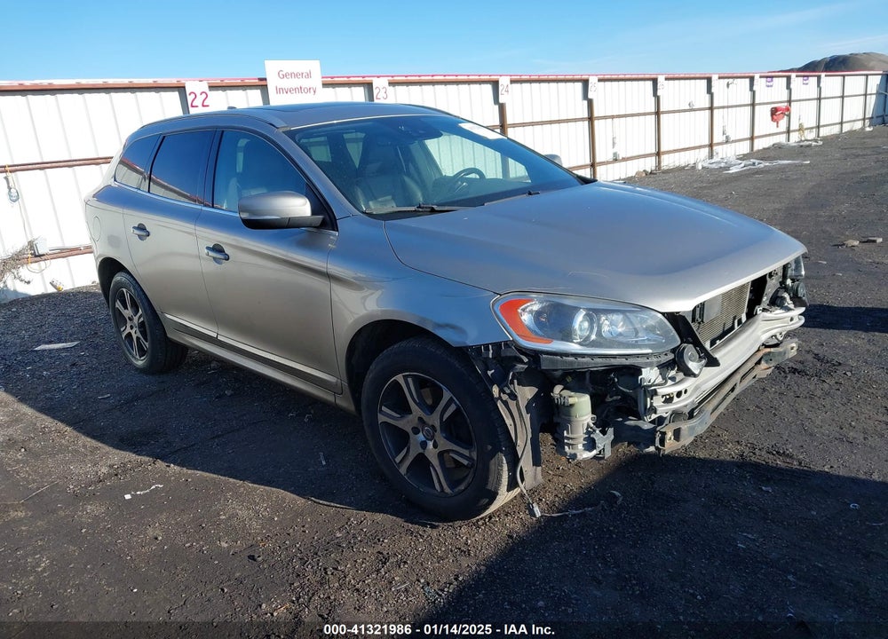 2015 VOLVO XC60 T6 PLATINUM VIN: YV4902RM4F2733932