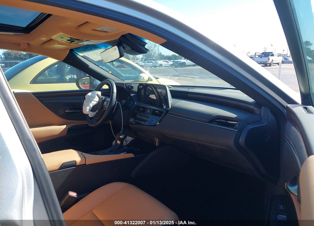 2024 LEXUS ES 300H VIN: 58ADA1C12RU042009
