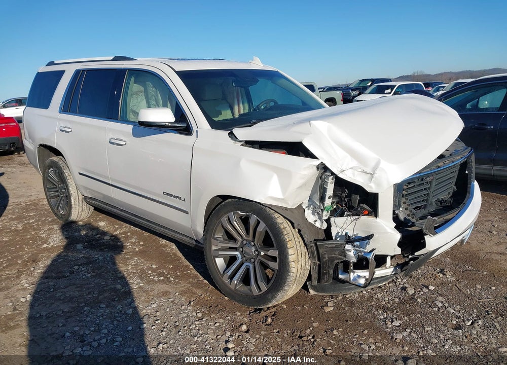 2017 GMC YUKON DENALI VIN: 1GKS2CKJ4HR340161