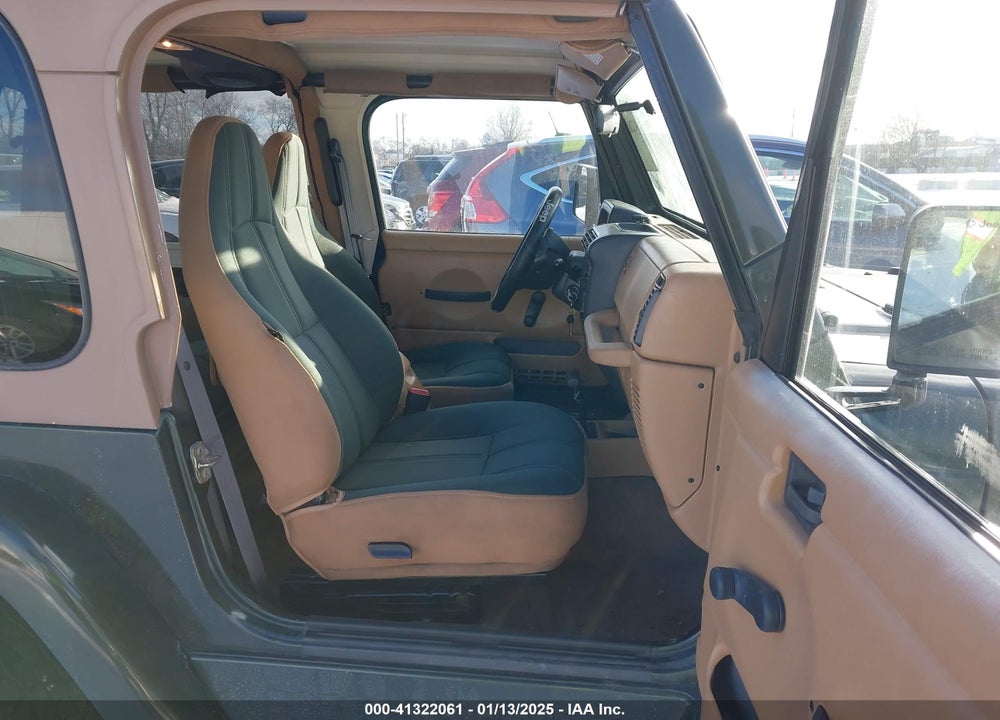 1998 JEEP WRANGLER SAHARA VIN: 1J4FY49S4WP774891