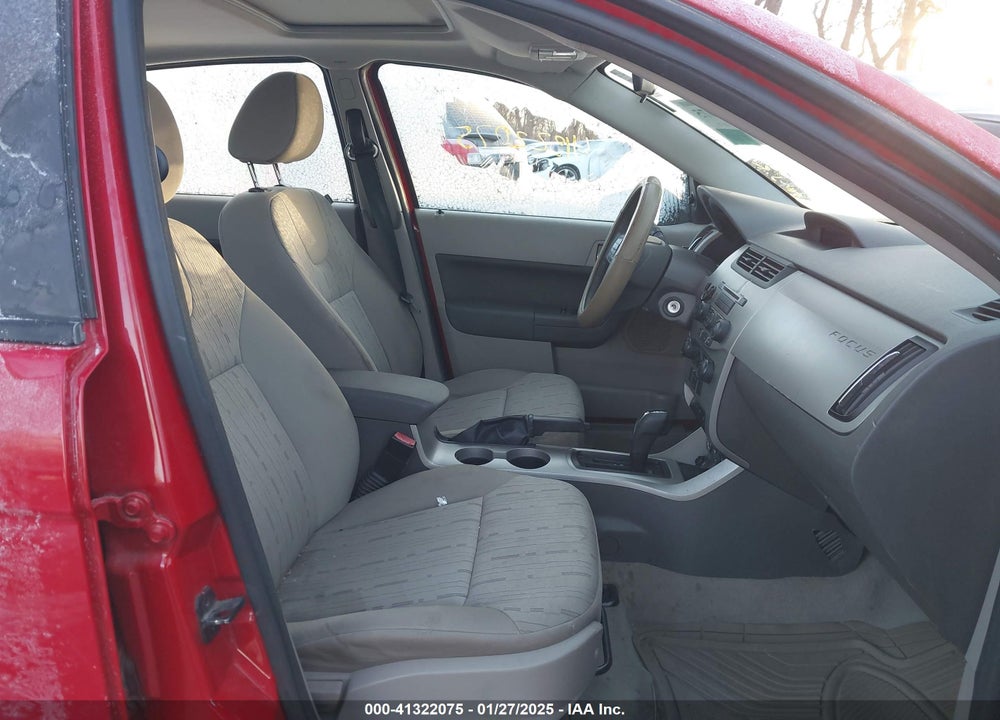 2008 FORD FOCUS SE VIN: 1FAHP35N38W200342