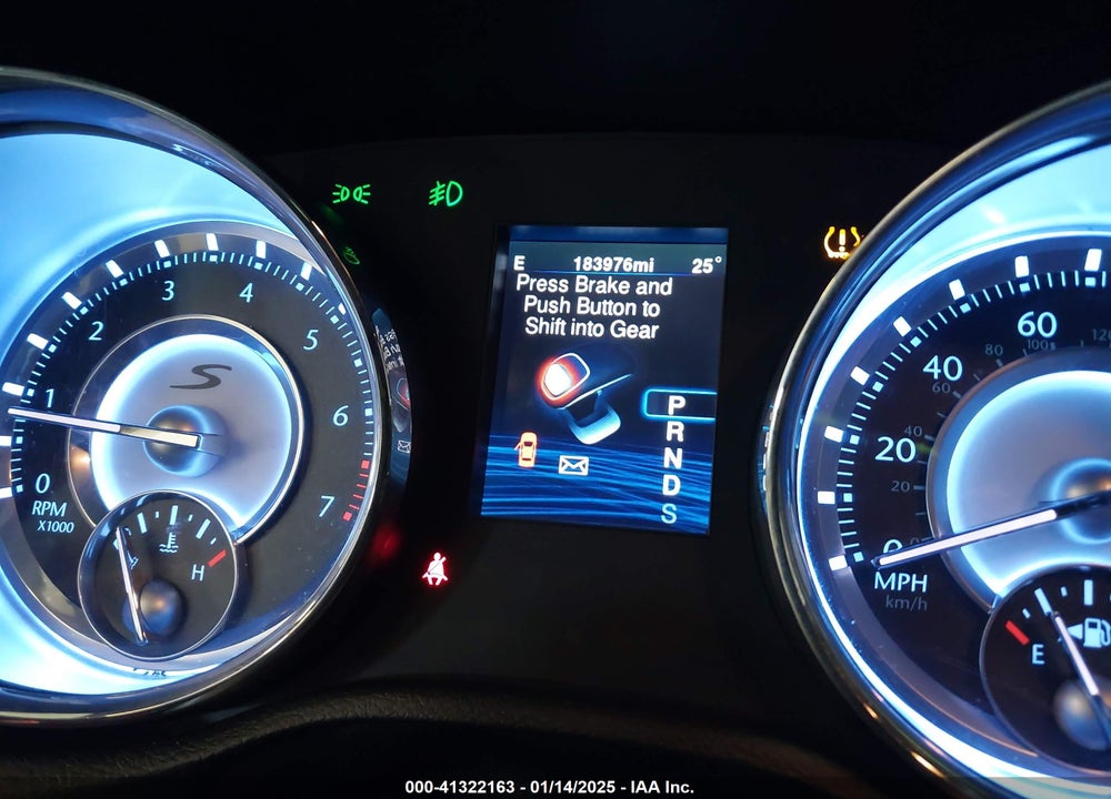 2013 CHRYSLER 300 VIN: 2C3CCABG7DH590966
