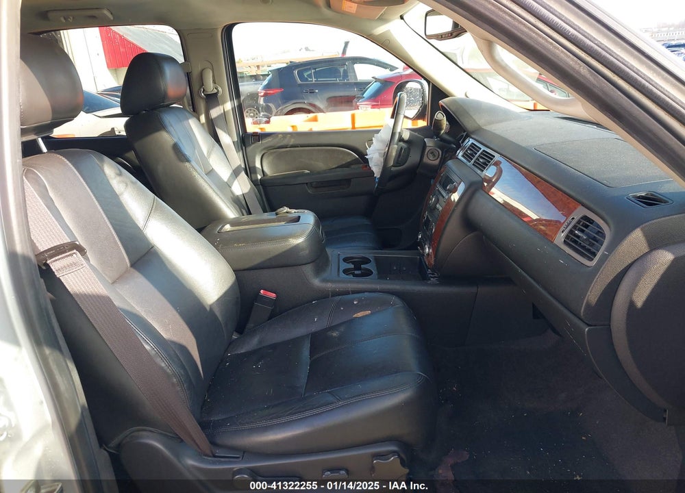 2014 CHEVROLET TAHOE LT VIN: 1GNSKBE04ER197644