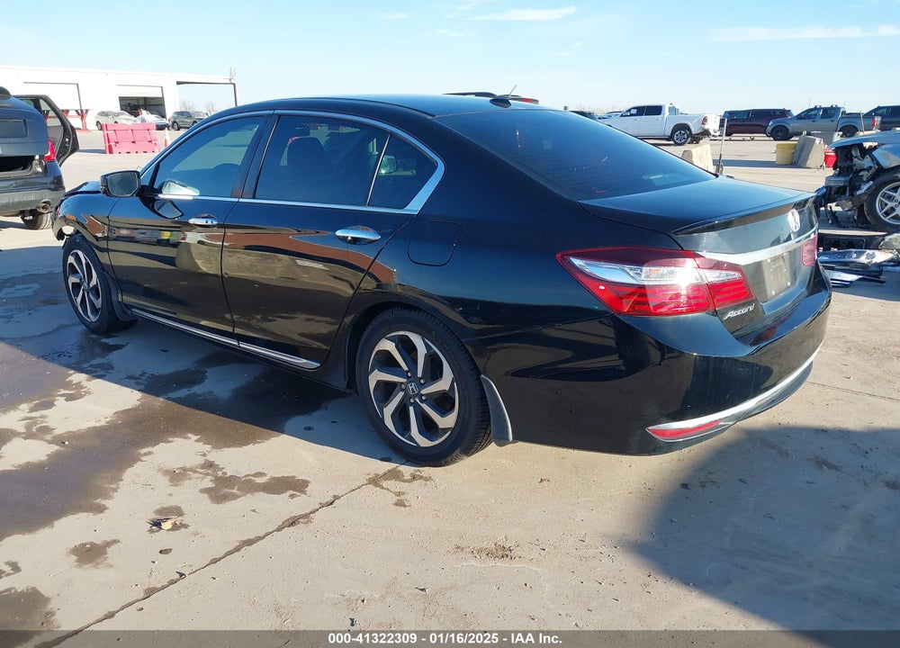 2017 HONDA ACCORD VIN: 1HGCR2F88HA239363