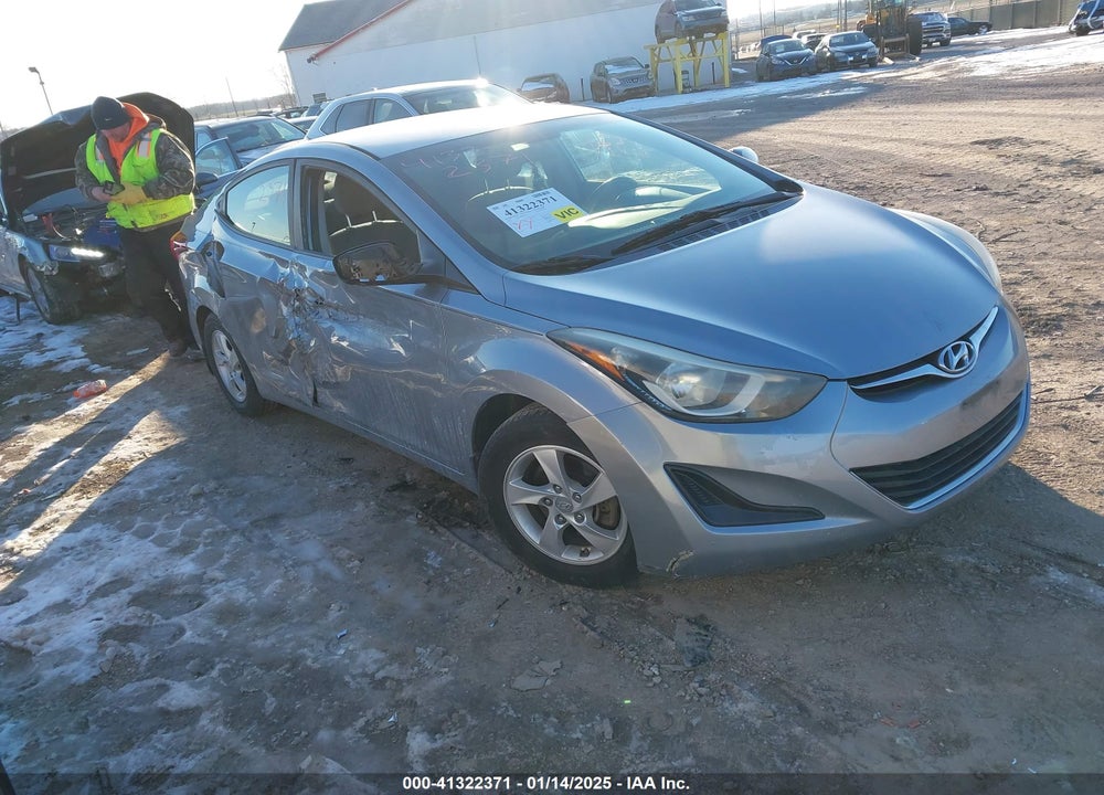 2015 HYUNDAI ELANTRA SE VIN: 5NPDH4AE5FH638185