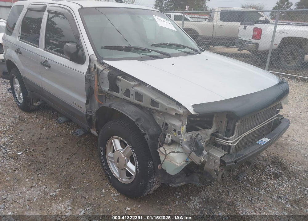2002 FORD ESCAPE XLS VIN: 1FMYU01172KA35605