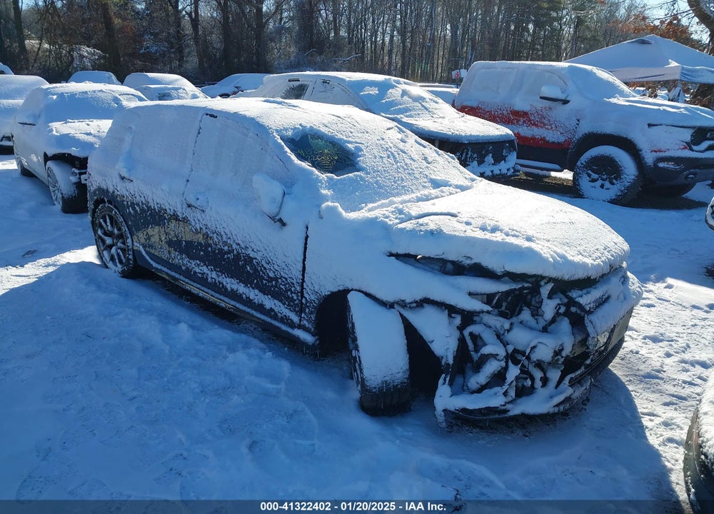 2022 VOLKSWAGEN GOLF R 2.0T VIN: WVWEB7CDXNW212996