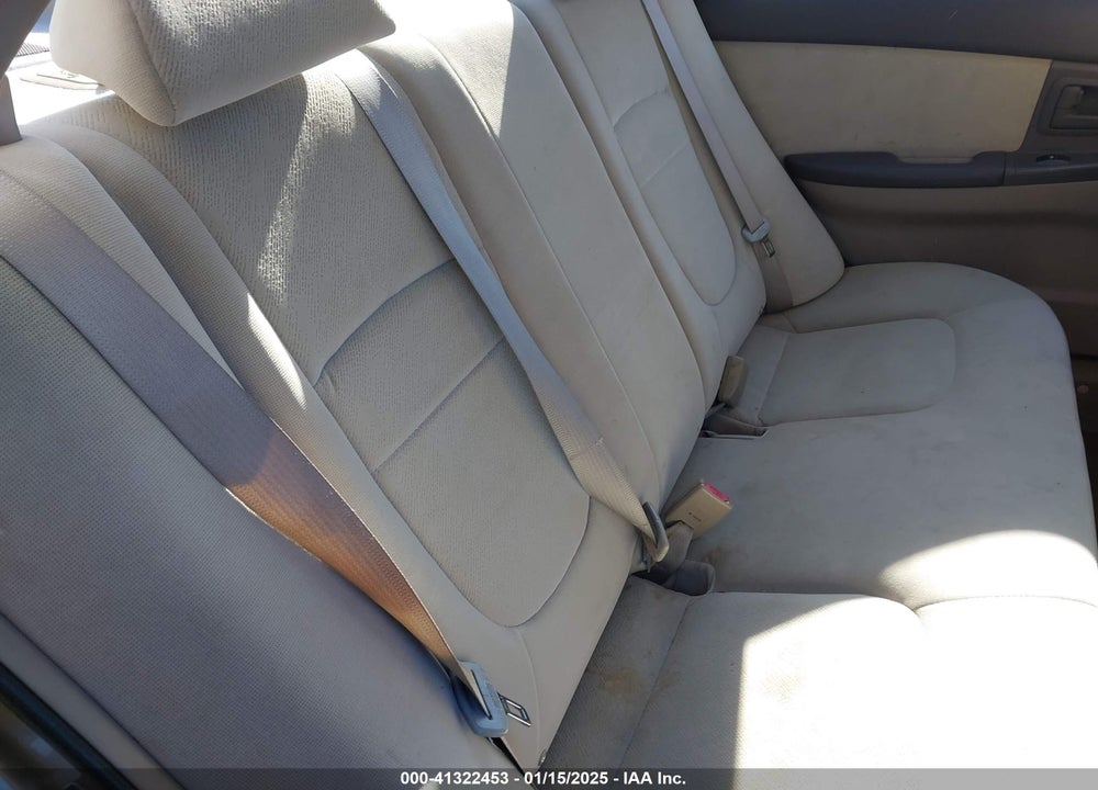 2004 KIA SPECTRA EX/LX VIN: KNAFE122445021519