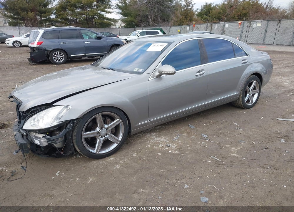 2007 MERCEDES-BENZ S 550 VIN: WDDNG71X57A057858