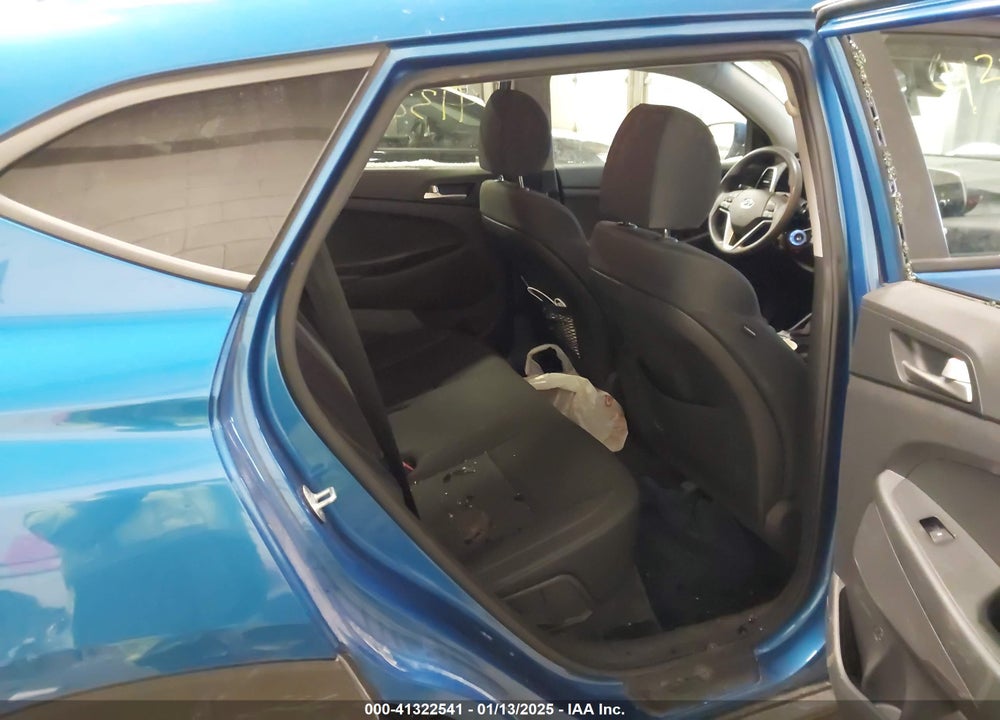 2019 HYUNDAI TUCSON SE VIN: KM8J23A49KU956652