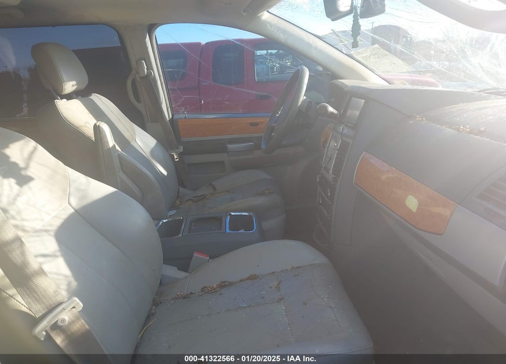 2010 CHRYSLER TOWN & COUNTRY VIN: 2A4RR7DX3AR321903