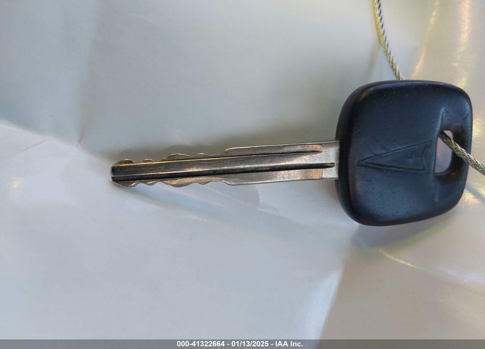 2007 PONTIAC VIBE VIN: 5Y2SL65867Z417601