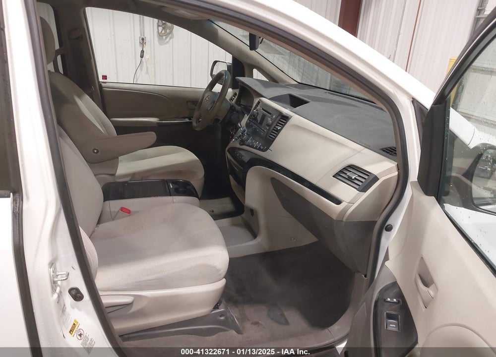 2013 TOYOTA SIENNA LE 7 PASSENGER VIN: 5TDJK3DC2DS049479