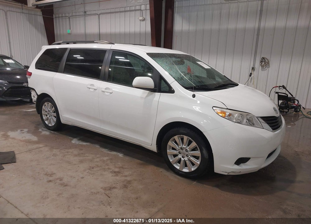2013 TOYOTA SIENNA LE 7 PASSENGER VIN: 5TDJK3DC2DS049479