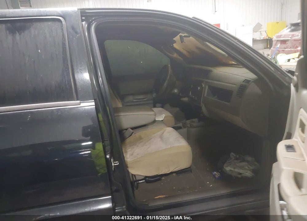2008 DODGE DAKOTA VIN: 1D7HW48N88S562646