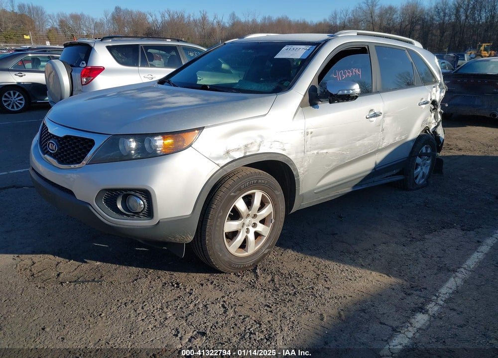 2013 KIA SORENTO LX VIN: 5XYKT3A6XDG406288