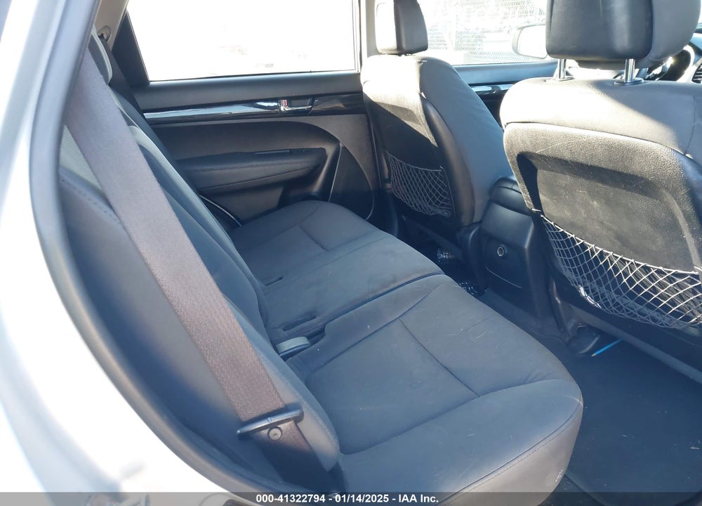2013 KIA SORENTO LX VIN: 5XYKT3A6XDG406288