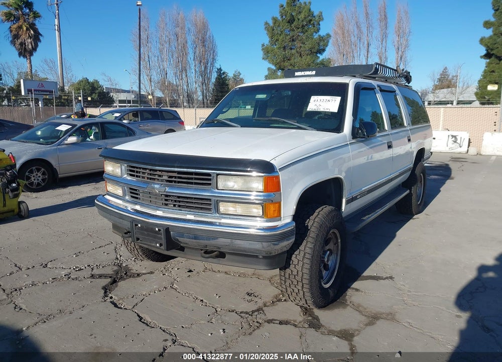 1998 CHEVROLET SUBURBAN 1500 VIN: 1GNFK16R5WJ352873
