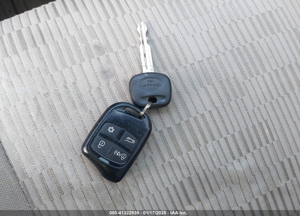 2012 TOYOTA RAV4 VIN: 2T3BF4DV3CW187724