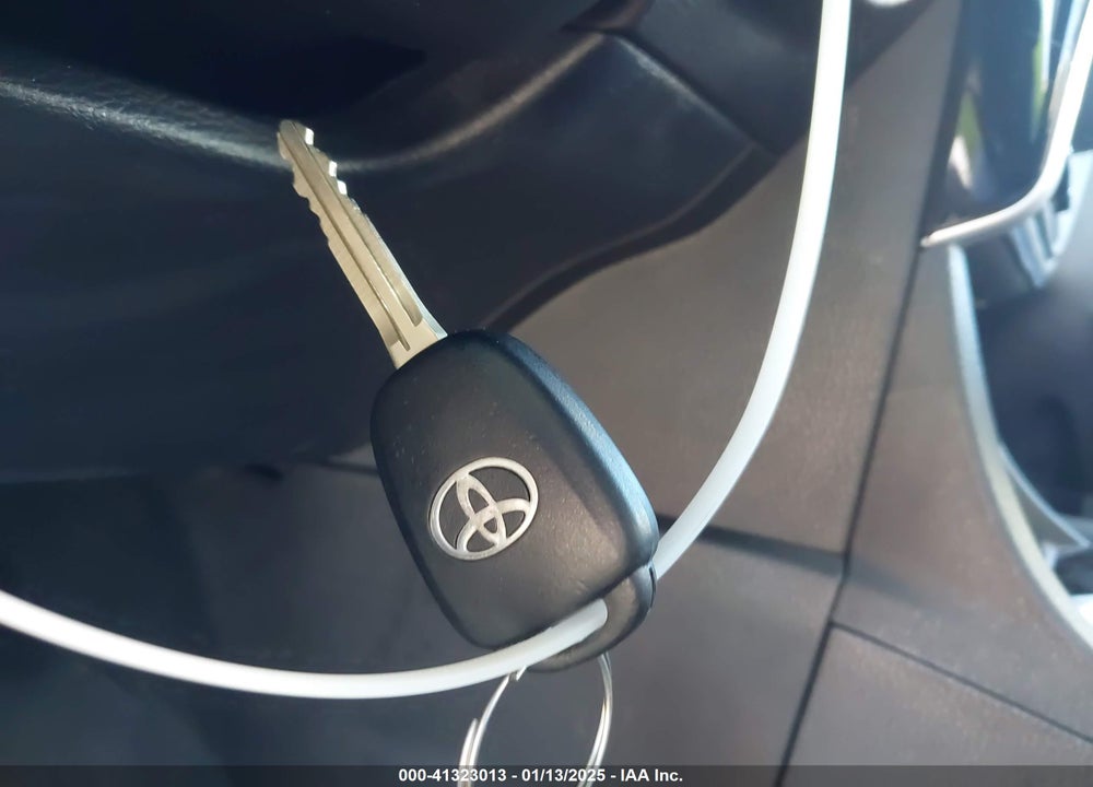 2019 TOYOTA COROLLA SE VIN: 5YFBURHE2KP902952