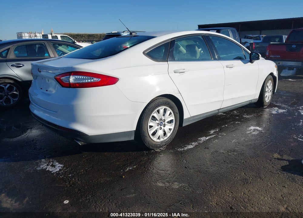 2013 FORD FUSION S VIN: 3FA6P0G73DR325746