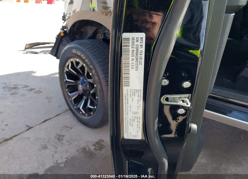 2024 RAM 1500 CLASSIC TRADESM VIN: 1C6RR6KG9RS137974