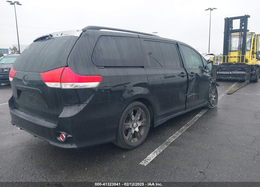 2011 TOYOTA SIENNA SPORT VIN: 5TDXK3DC9BS059174