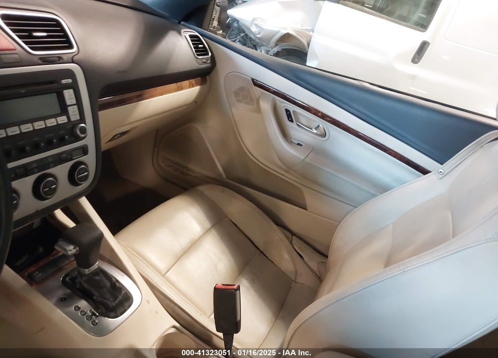 2008 VOLKSWAGEN EOS LUX VIN: WVWFA71F68V007908