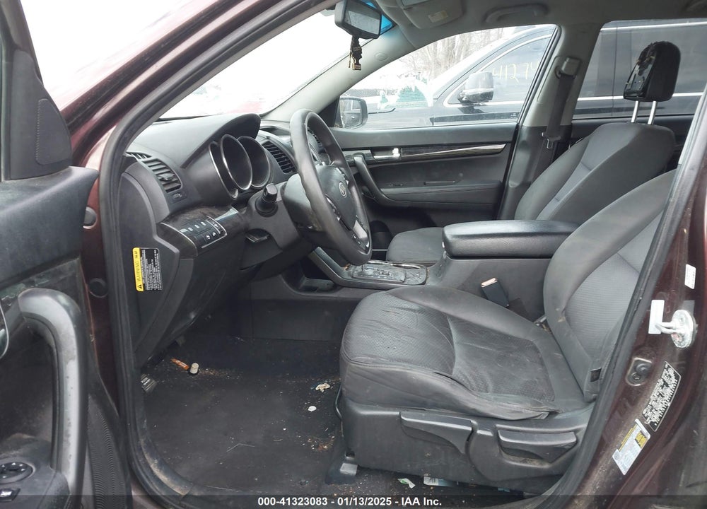 2012 KIA SORENTO LX VIN: 5XYKT3A6XCG226954