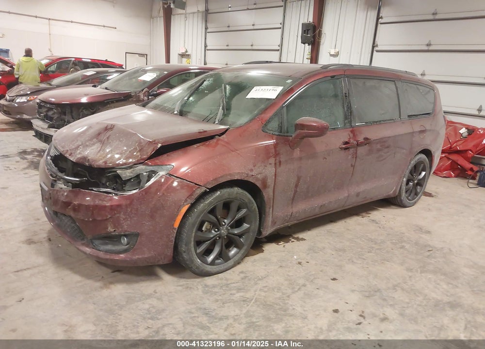 2018 CHRYSLER PACIFICA TOURING L PLUS VIN: 2C4RC1EG9JR255473