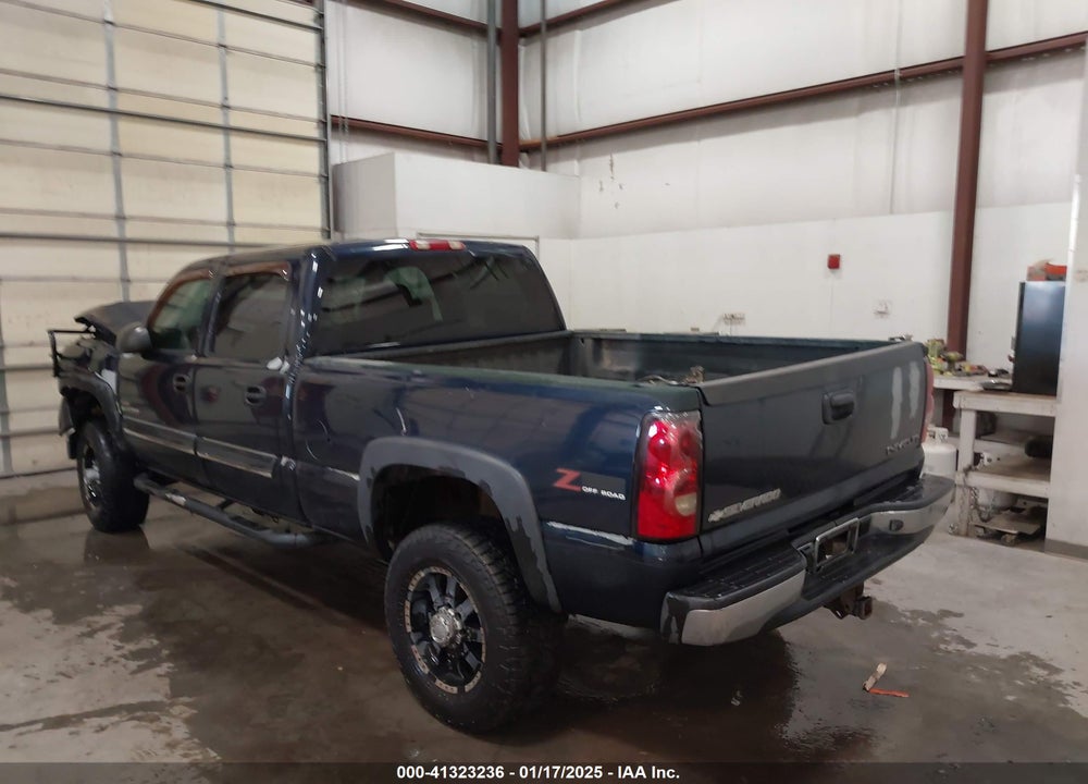 2005 CHEVROLET SILVERADO 2500HD LS VIN: 1GCHK23285F837637