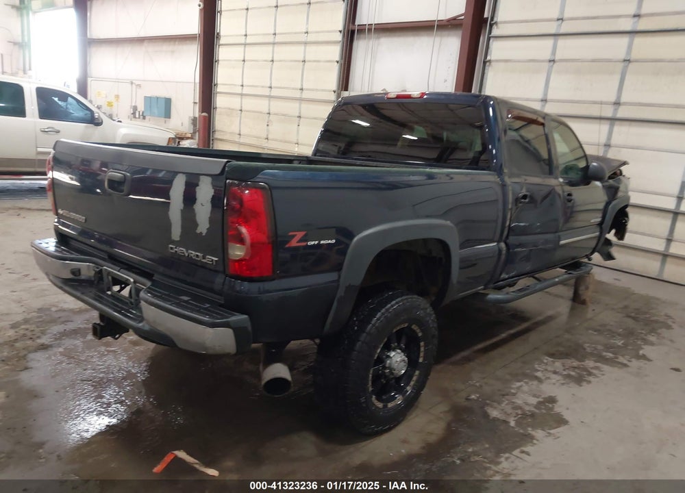 2005 CHEVROLET SILVERADO 2500HD LS VIN: 1GCHK23285F837637