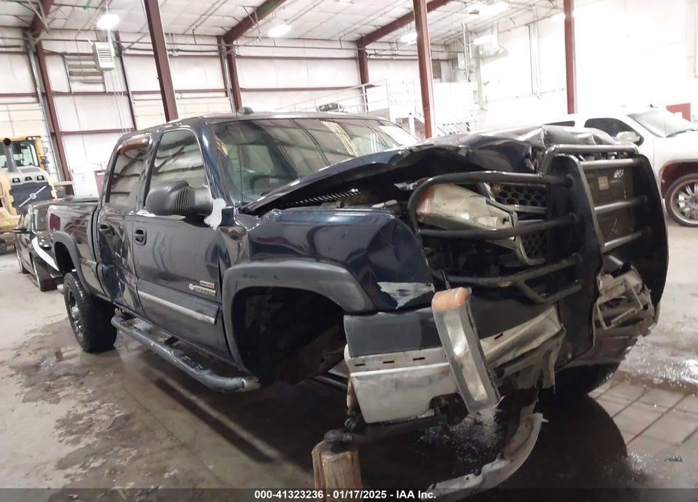 2005 CHEVROLET SILVERADO 2500HD LS VIN: 1GCHK23285F837637